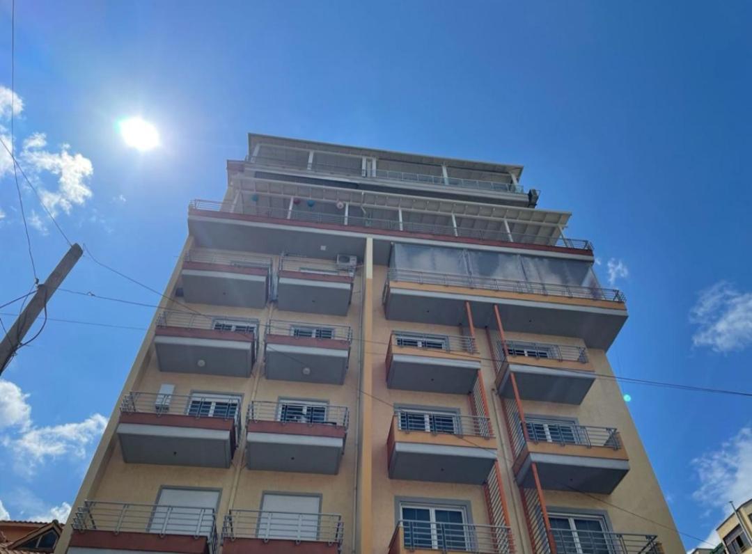 Kelvi'S Apartment Pogradec Luaran gambar