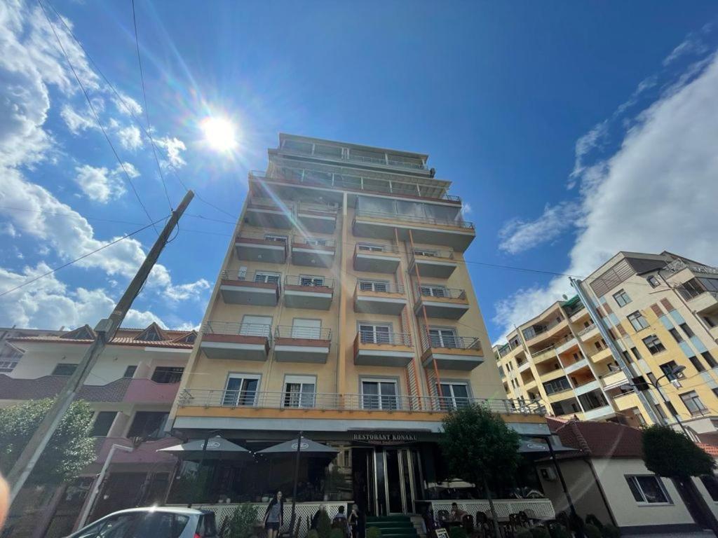 Kelvi'S Apartment Pogradec Luaran gambar